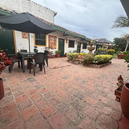 Hospederia Colonial De บียาเดเลย์บา ภายนอก รูปภาพ