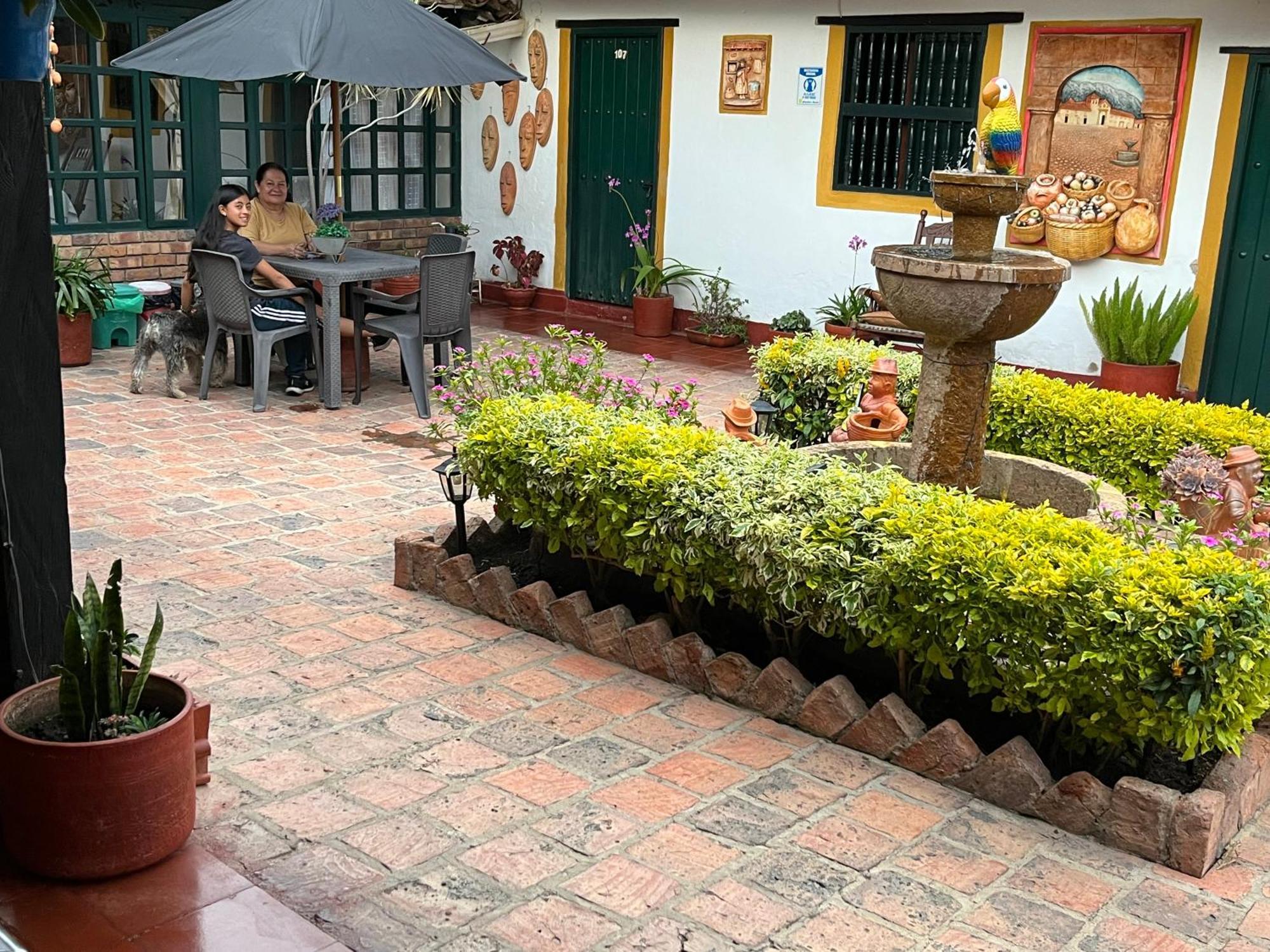 Hospederia Colonial De บียาเดเลย์บา ภายนอก รูปภาพ